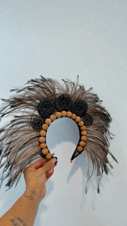 Ngumpie Headpiece - black crown